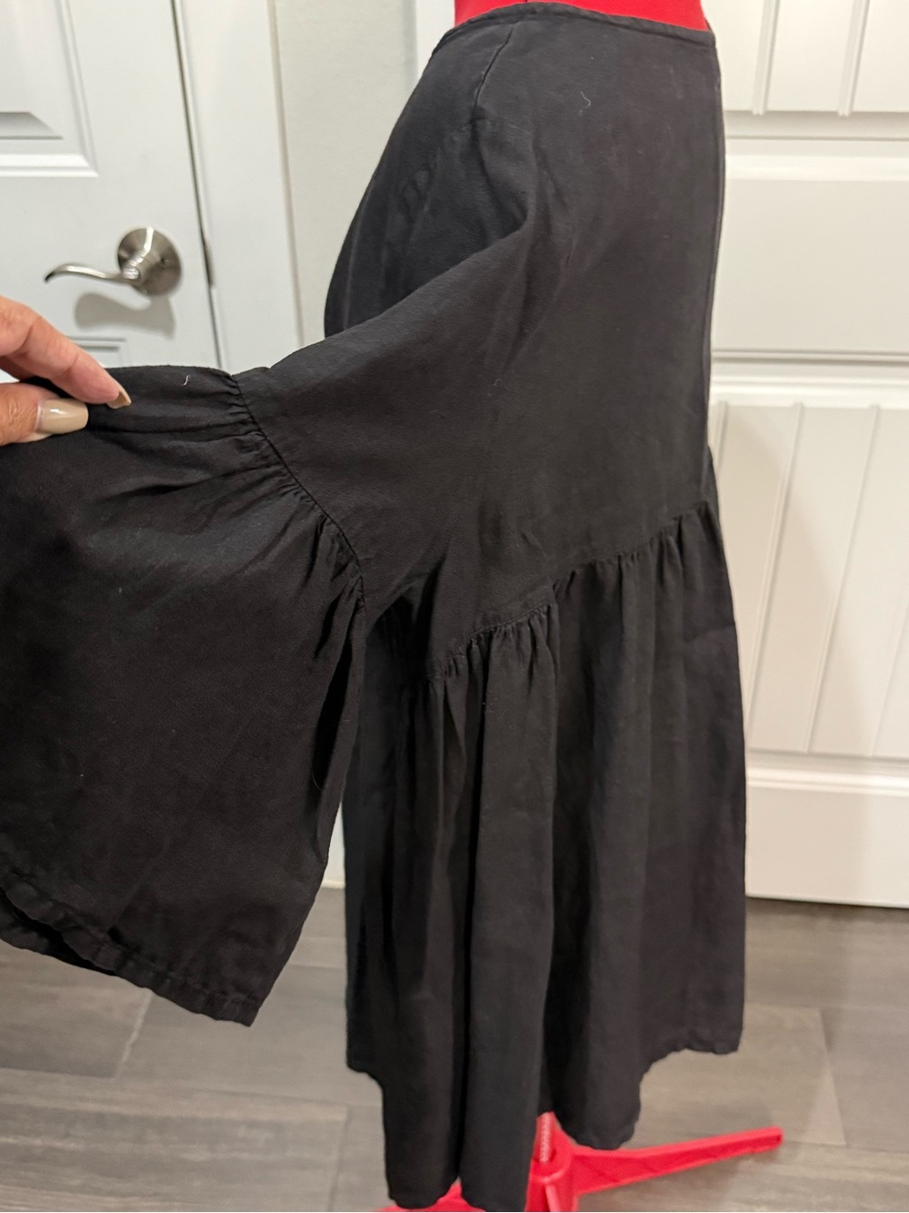 bryn Walker Black 100% Linen Bell-Sleeve Tunic size large made in USA - Picture 16 of 16